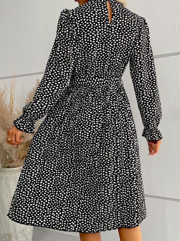 Fashion pleated skirt long -sleeved black dress female